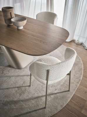 Axiom dining table - myhome